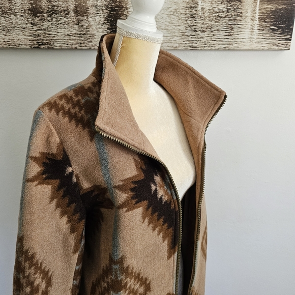 NWOT Pendleton  Tribal  Aztec Print Wool Zip Up coat - Picture 5 of 10